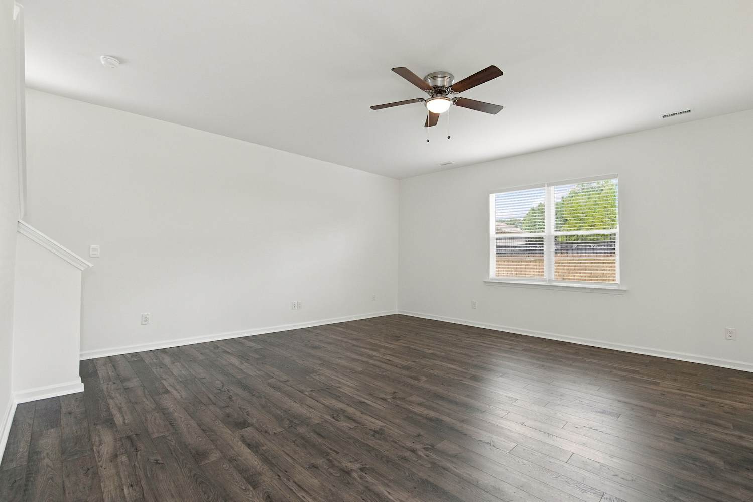 252 Saddle Mare St photo 5