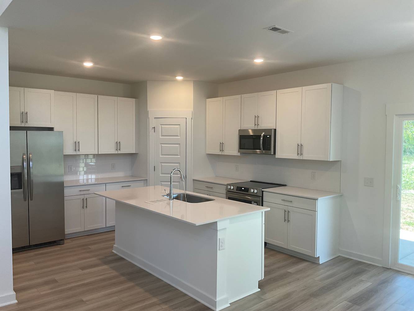 224 Dante Drive photo 3