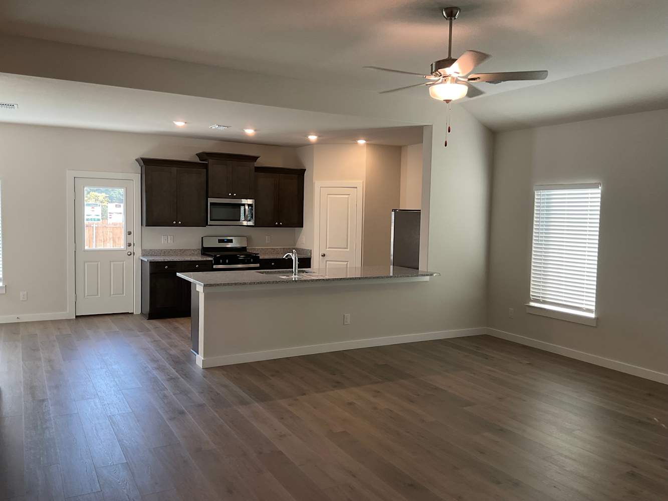 107 Southgate Drive photo 2