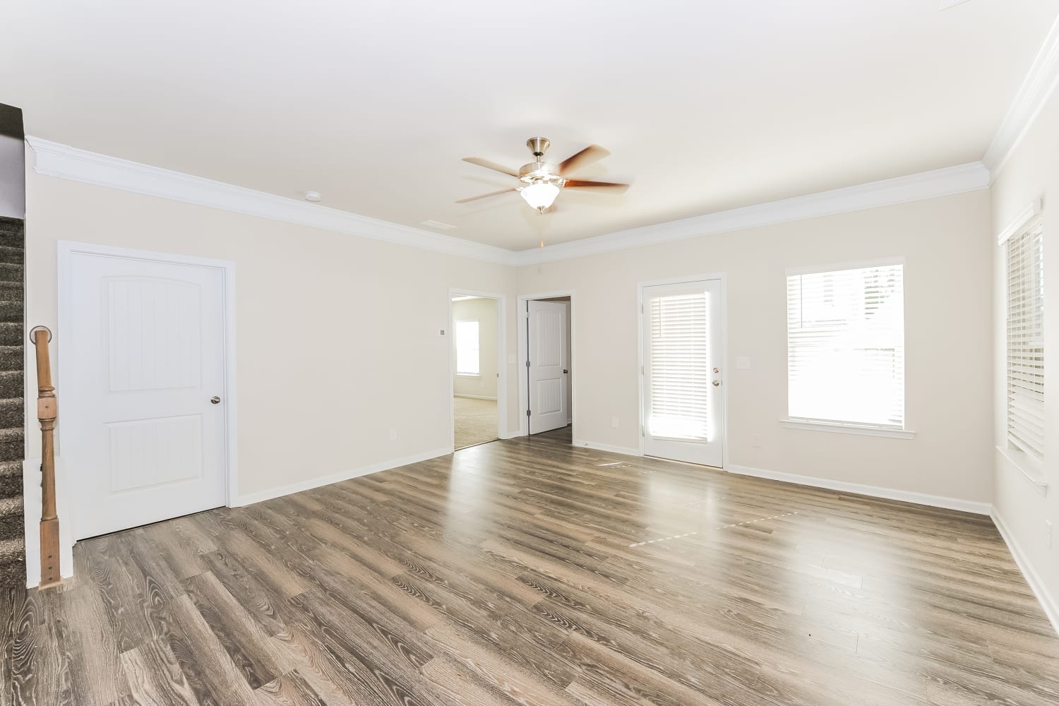 132 Hickory Village Cir photo 2