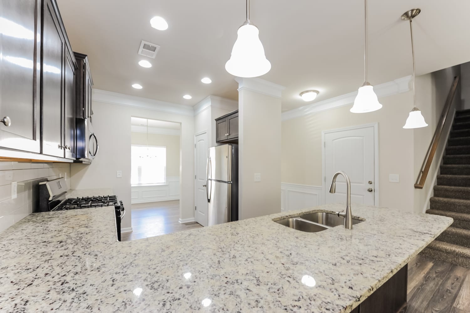 132 Hickory Village Cir photo 5