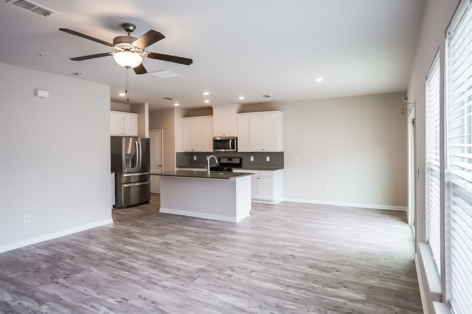 1404 Flathead River Ln Sw photo 3