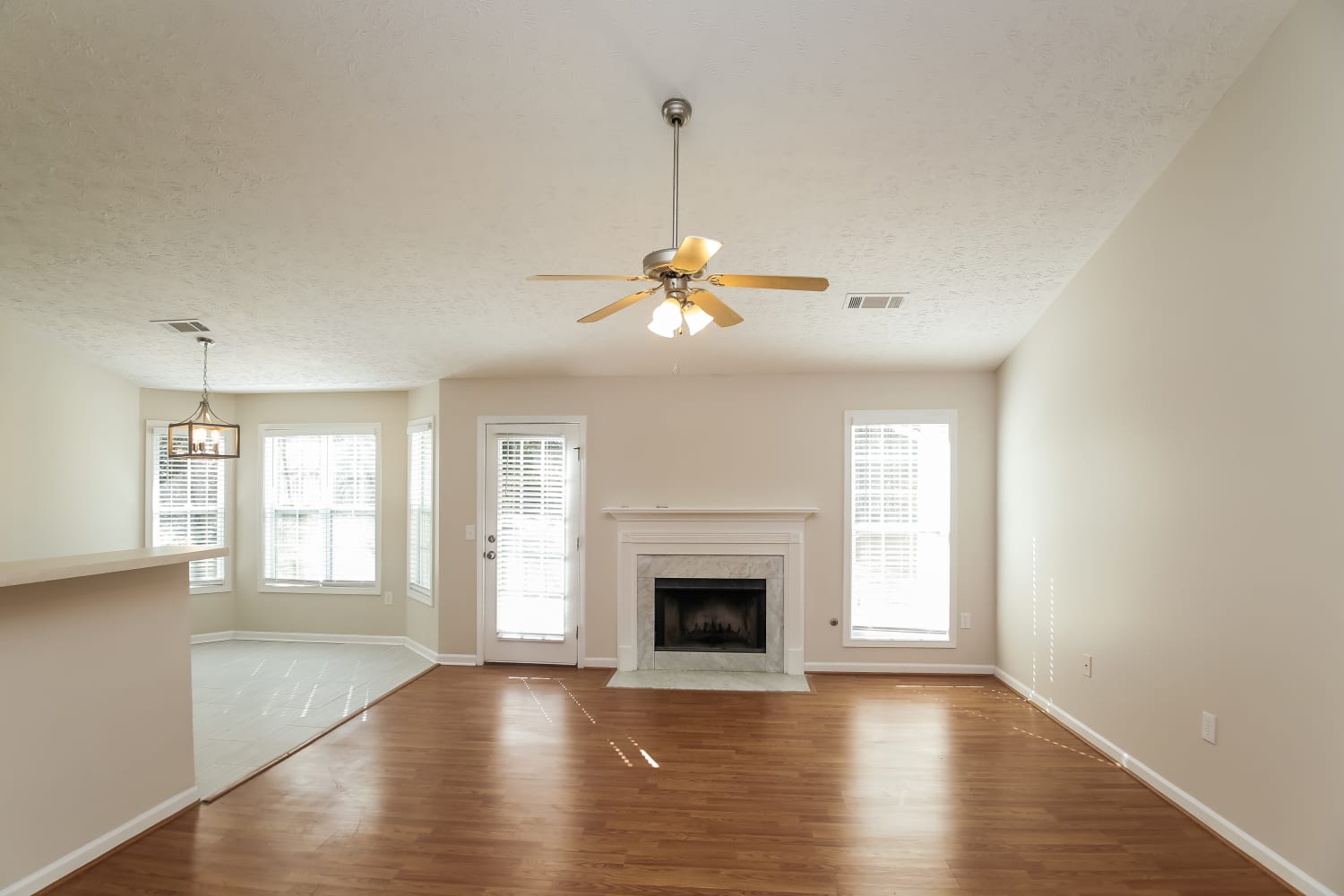 306 Remington Place Blvd photo 2