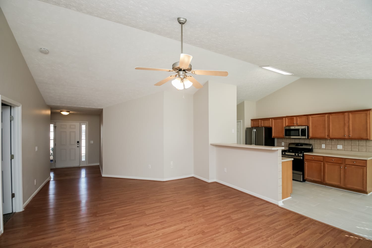 306 Remington Place Blvd photo 3