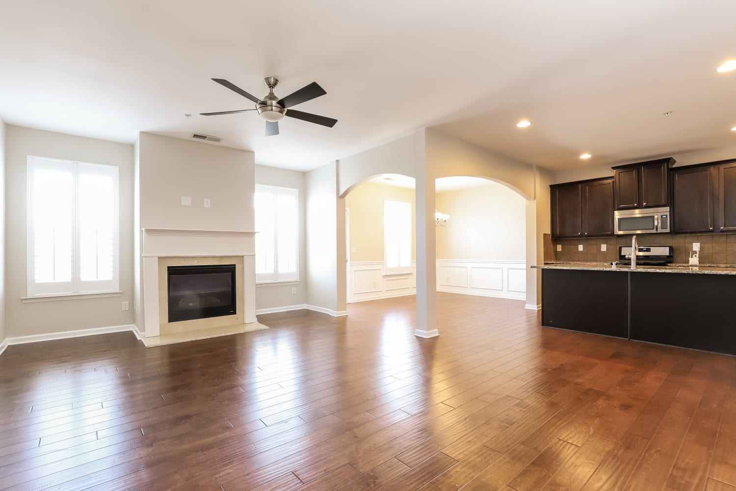 3552 Village Enclave Ln photo 2
