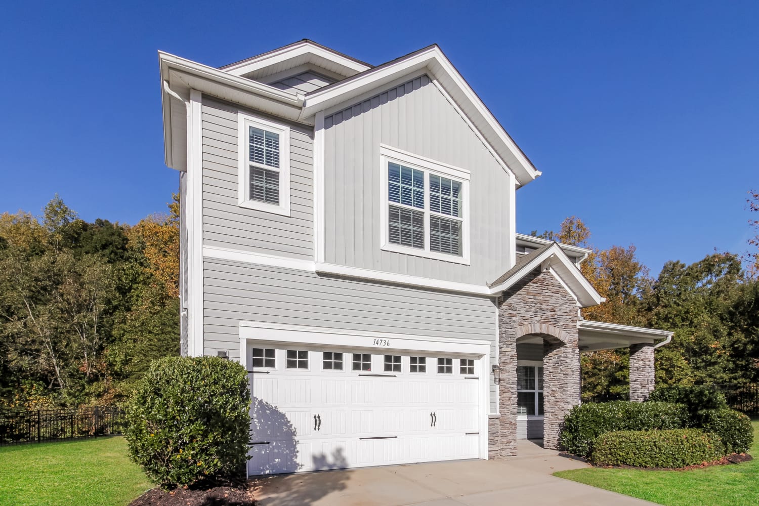 14736 Glenduff Pl photo 2