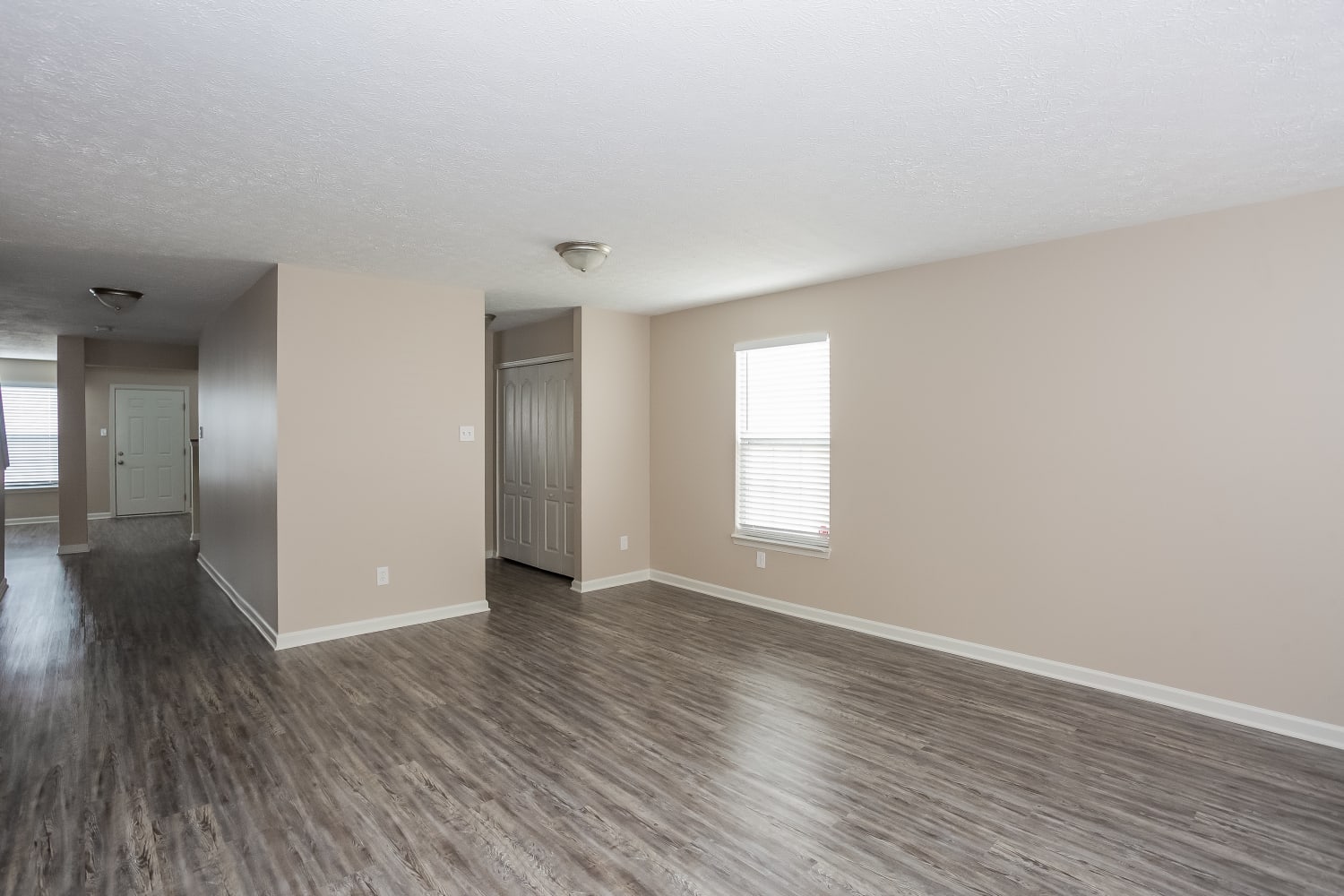 4143 Kellybrook Drive Southwest photo 5