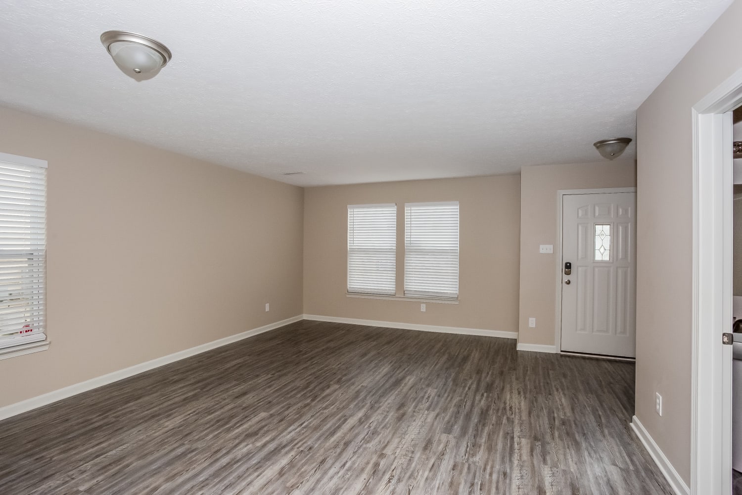 4143 Kellybrook Drive Southwest photo 4