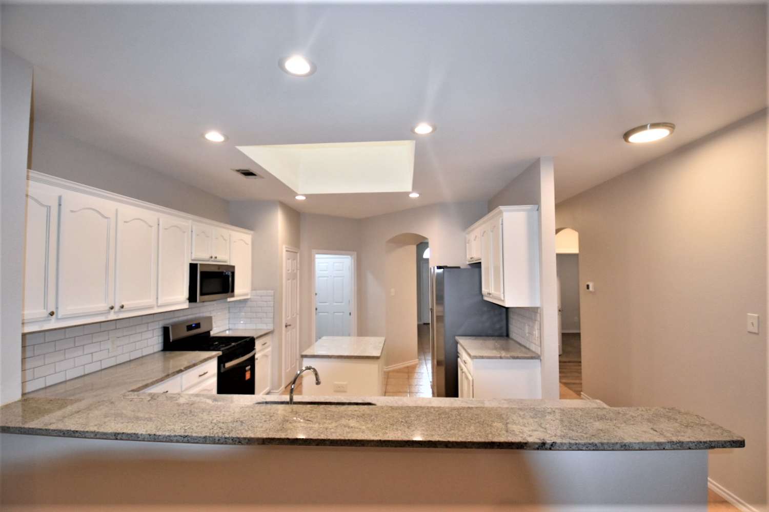 6101 Farrah Dr photo 5