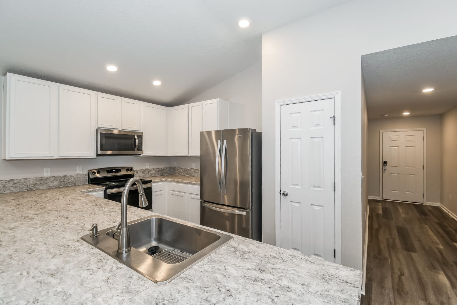 12893 Chandlers Crossing Ln photo 5