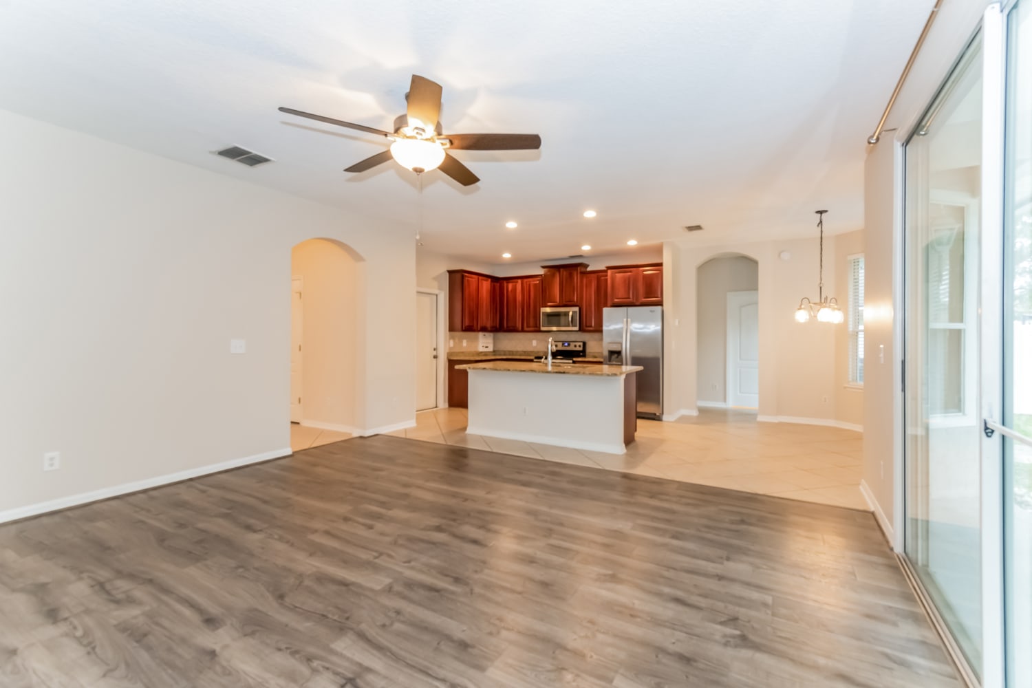 513 Millstone Dr photo 2