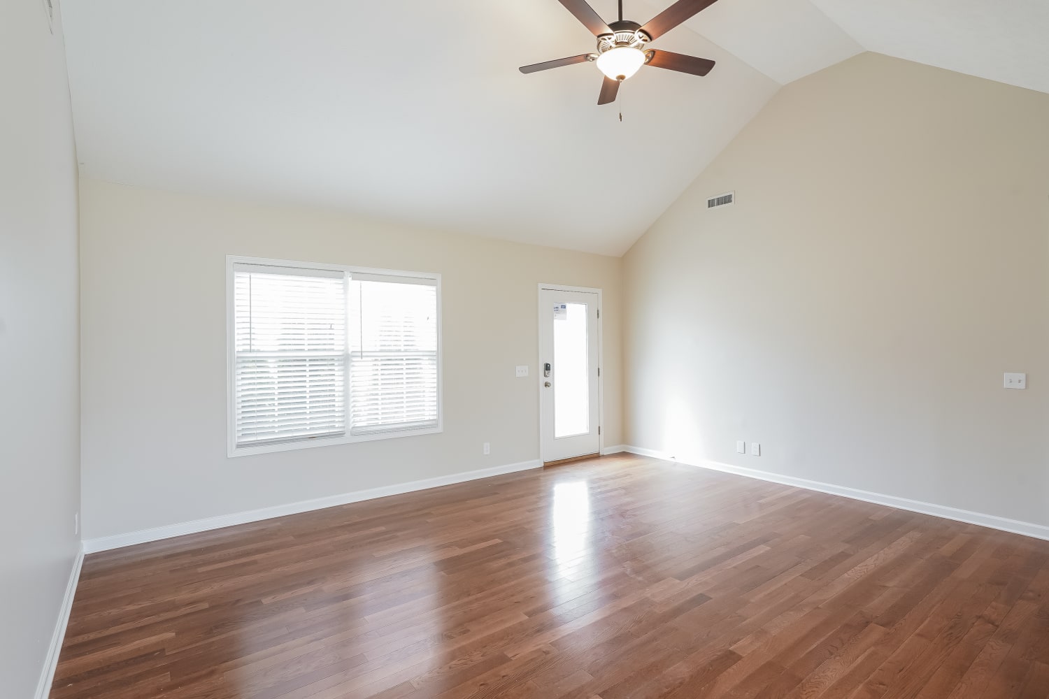 316 Brandywine Ln photo 2