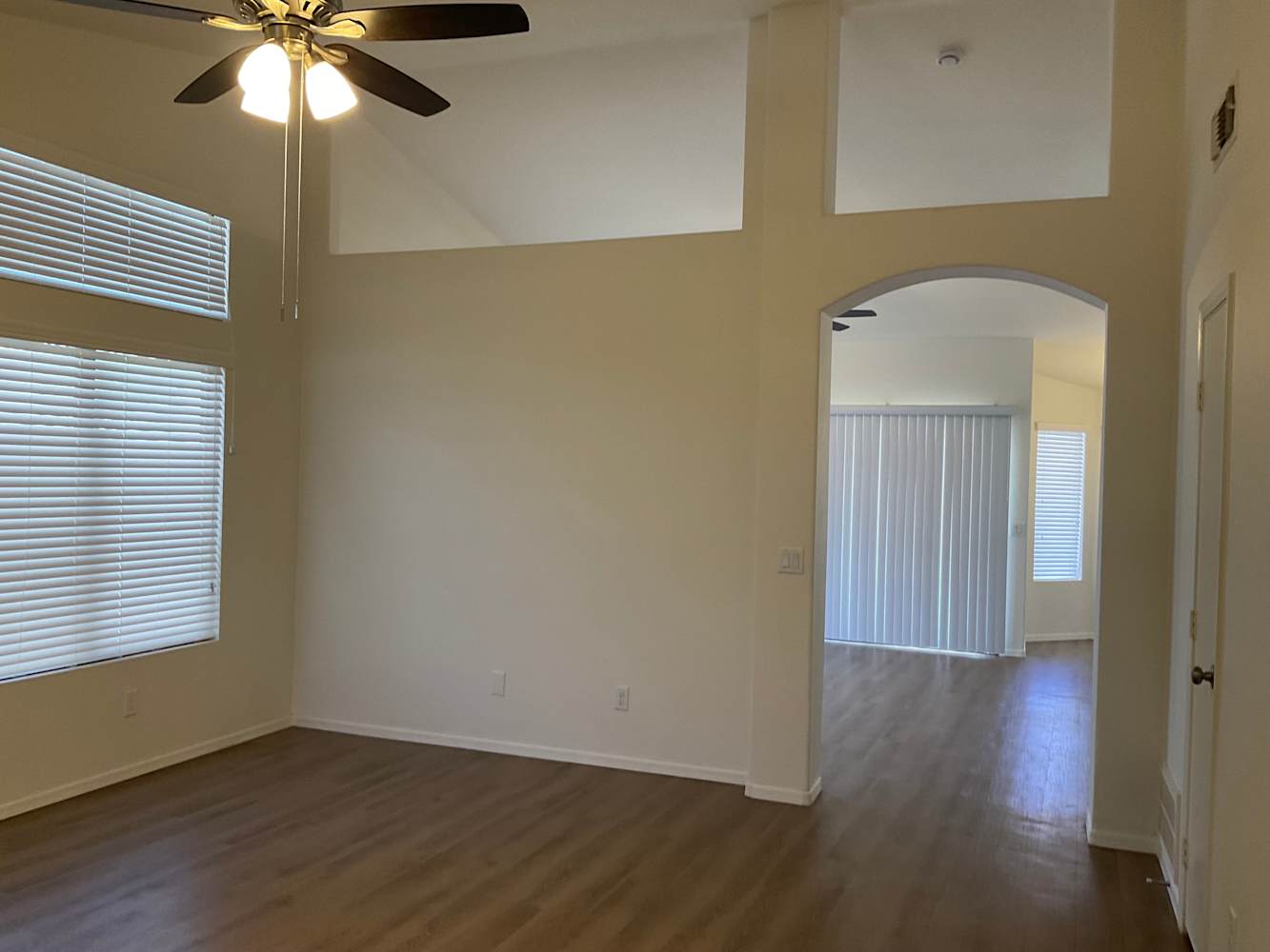 2460 East Wildhorse Pl photo 3