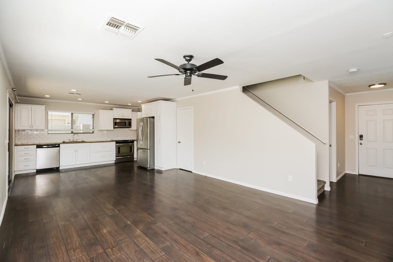 3642 E Constitution Dr photo 4