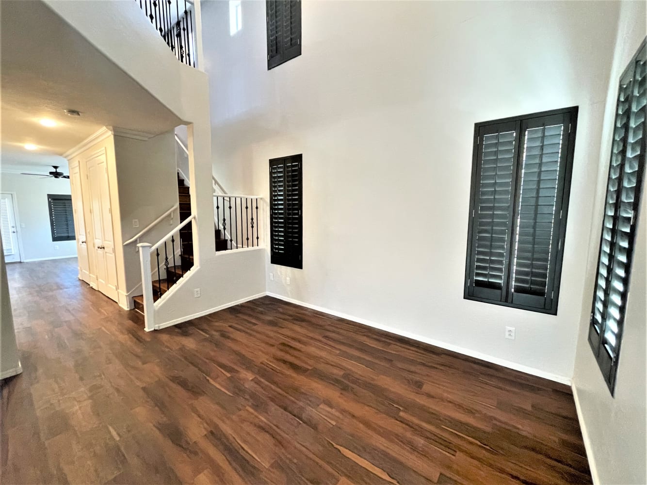 1757 S Voyager Dr photo 5