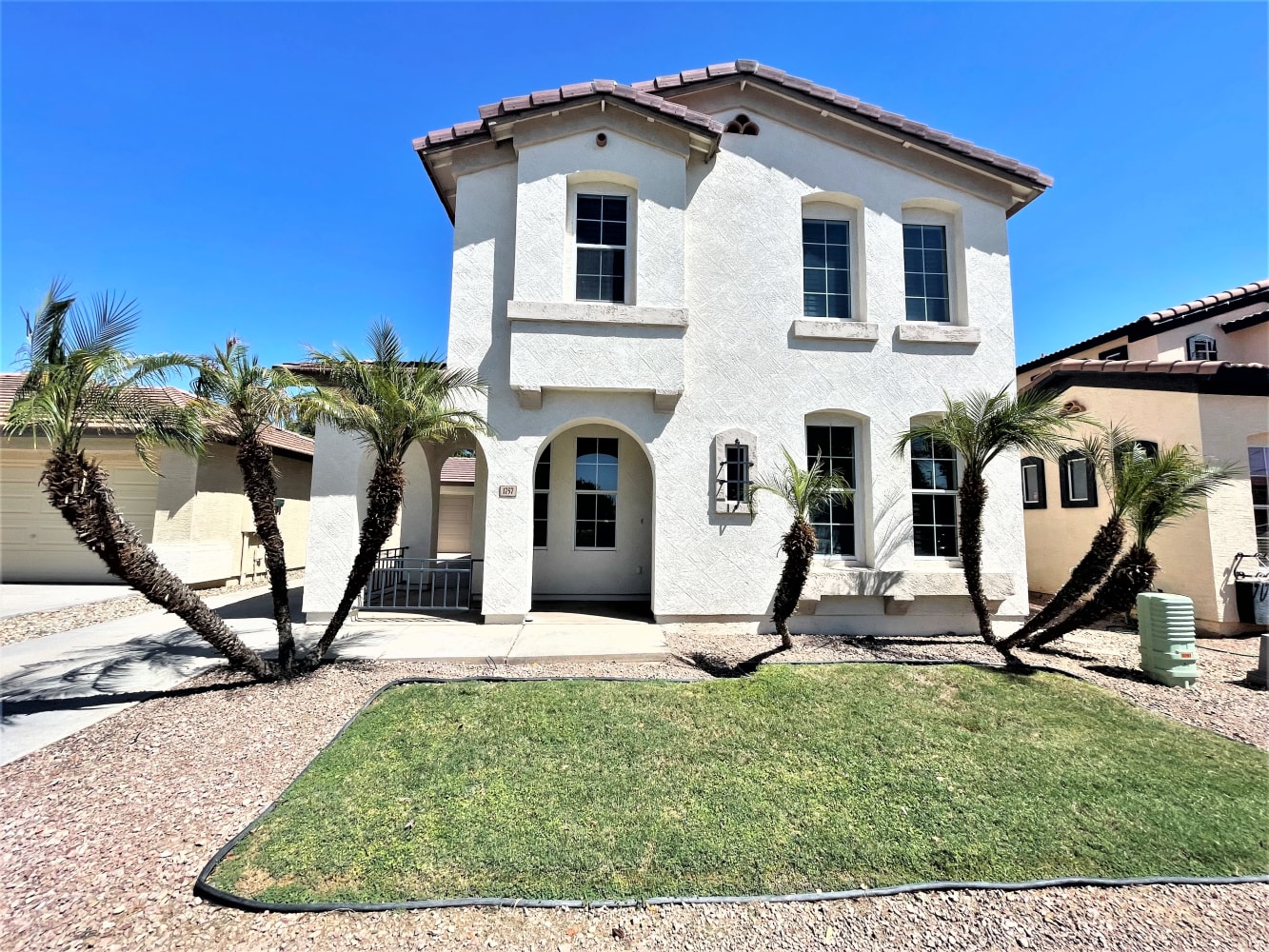 1757 S Voyager Dr photo 2