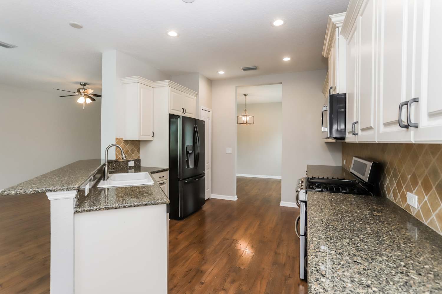 4922 Mission Park Ln photo 5