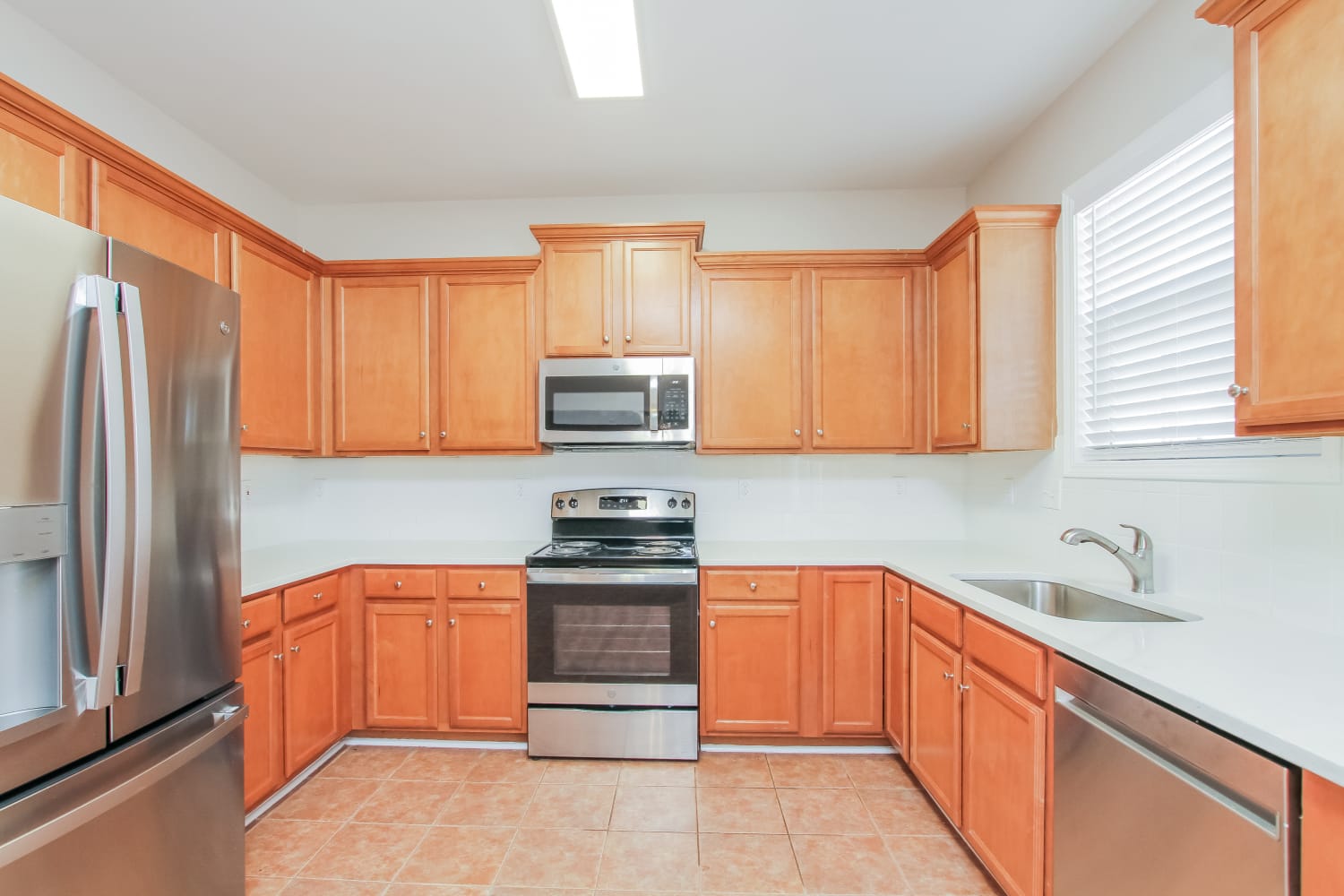 107 Vance Crescent Dr photo 5