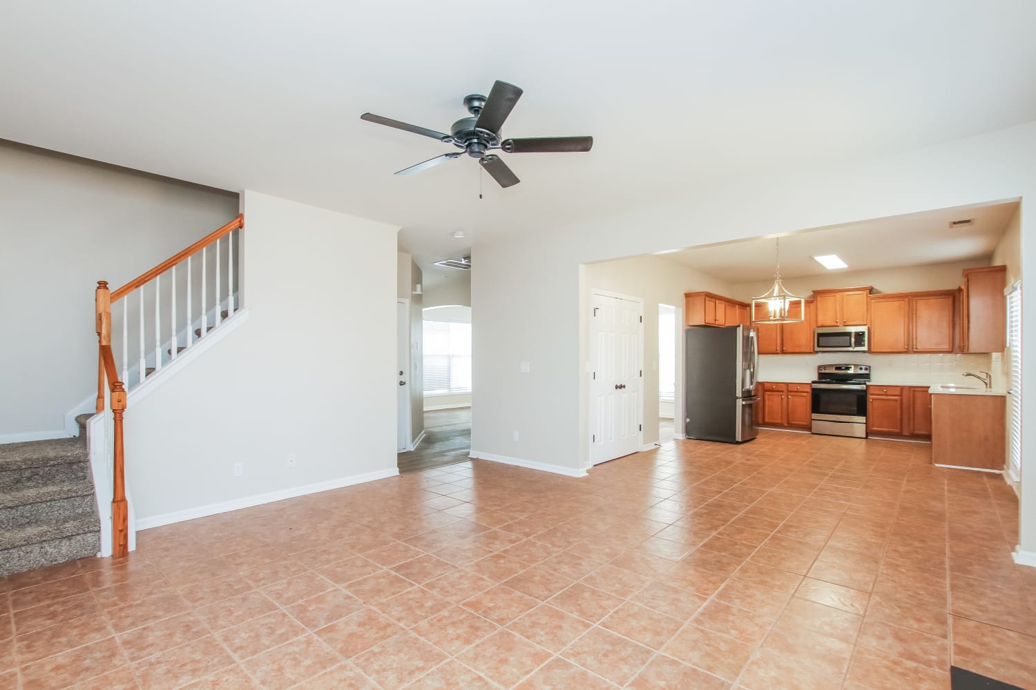 107 Vance Crescent Dr photo 4