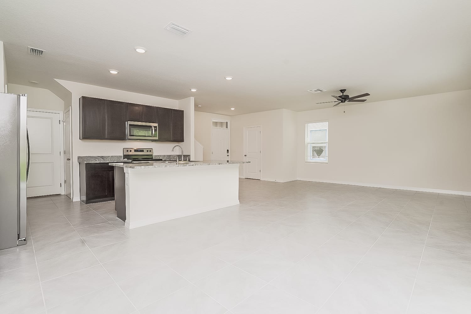 7735 Cypress Walk Dr photo 2