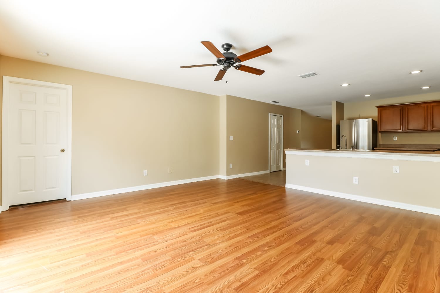 30930 Sonnet Glen Dr photo 3