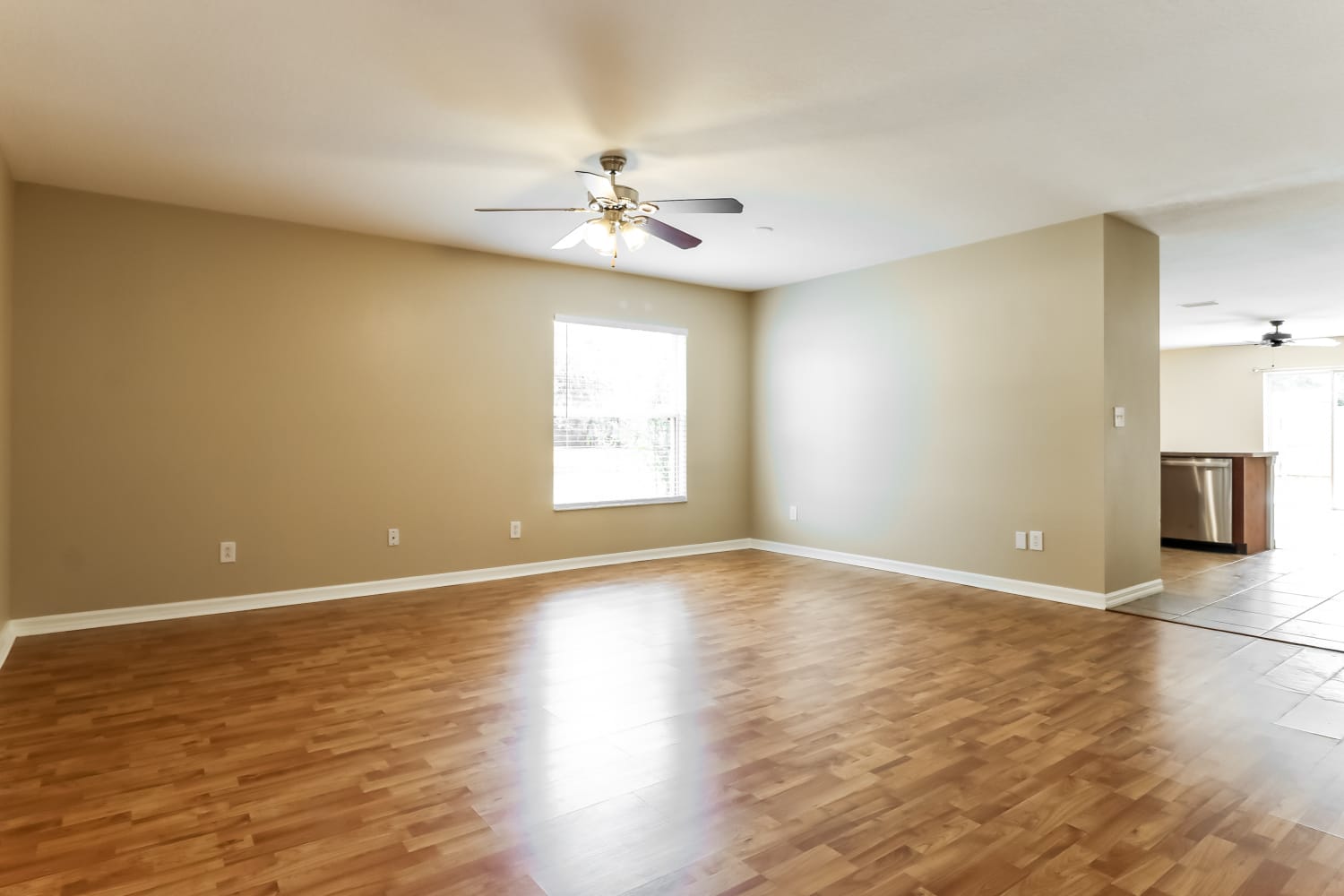 30930 Sonnet Glen Dr photo 5