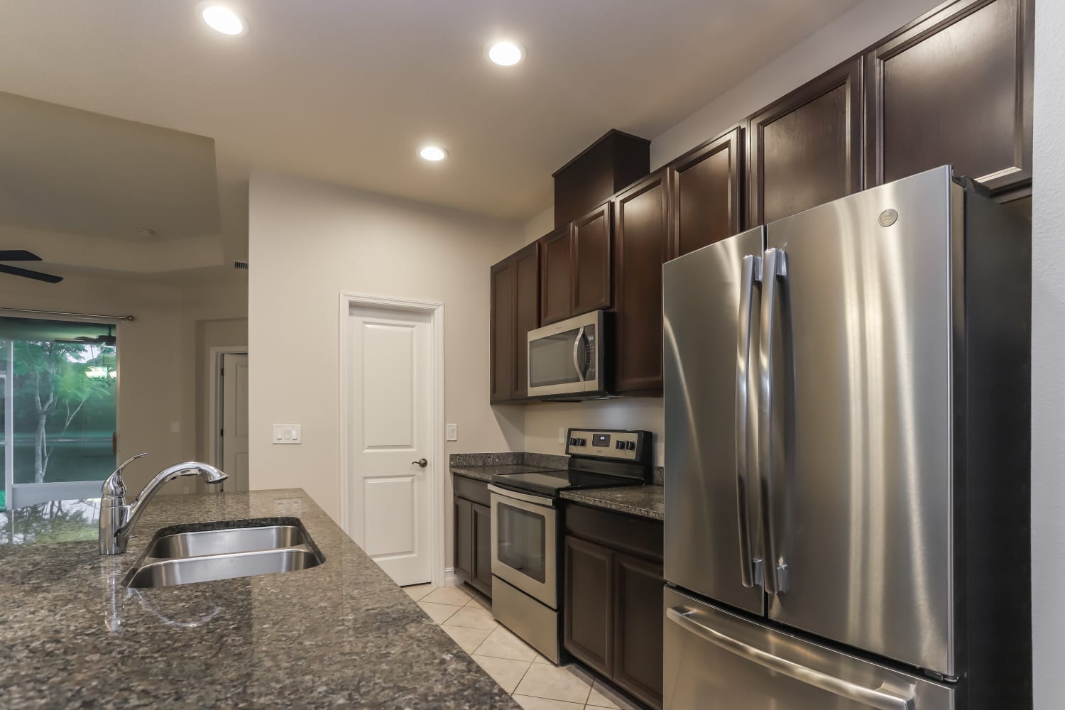 5927 Oak Mill Ter photo 4