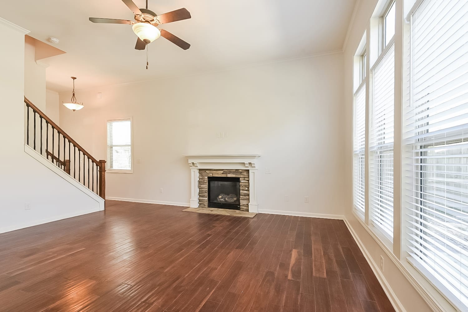 517 Winder Trl photo 2
