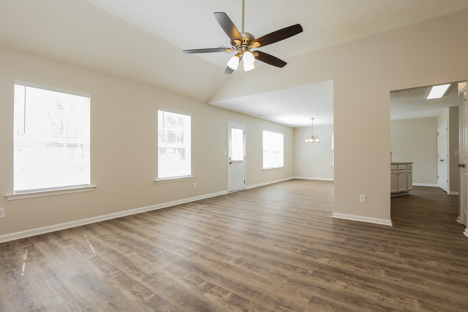 2010 Barretts Ridge Dr photo 3