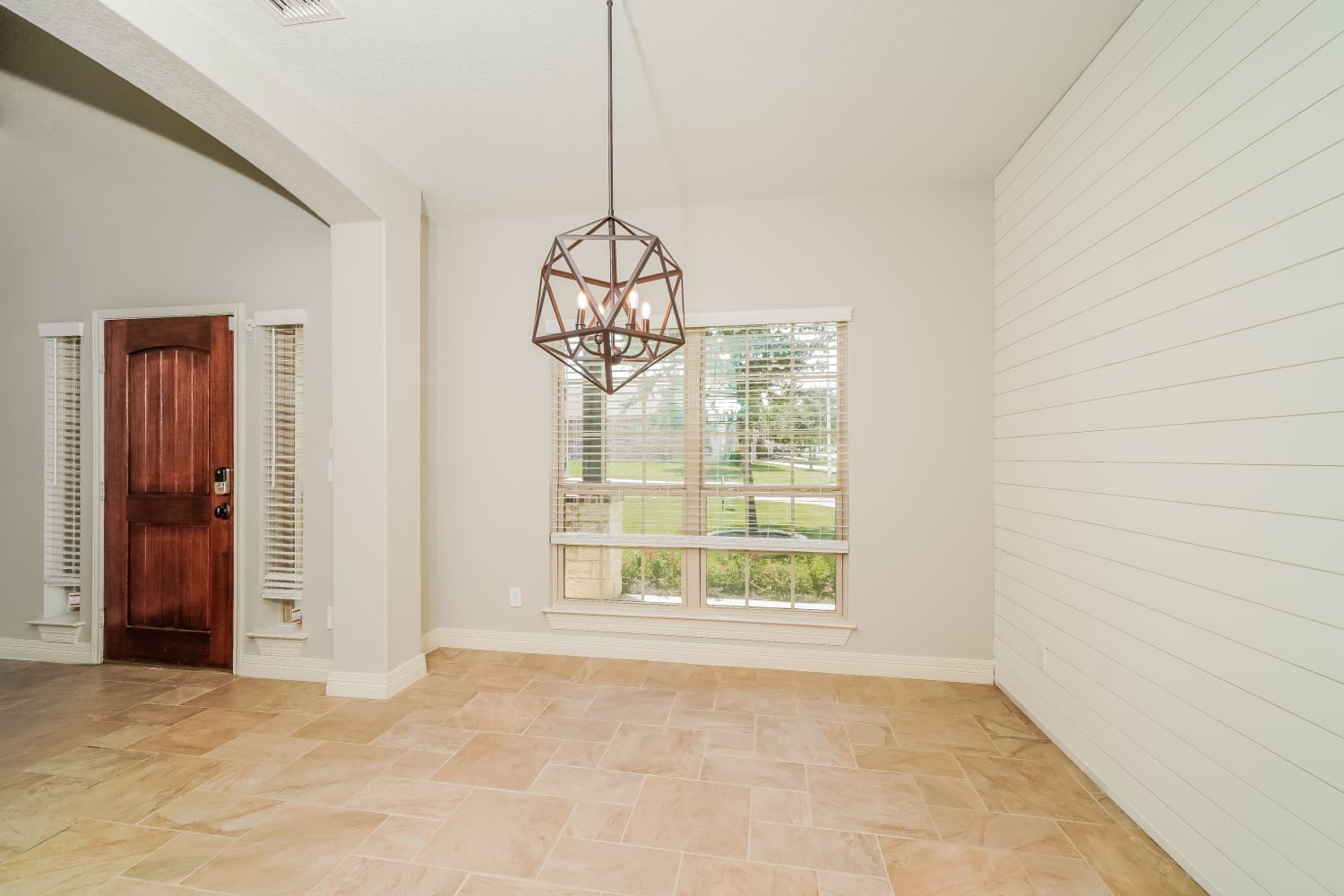 1099 Pelican Pl photo 5
