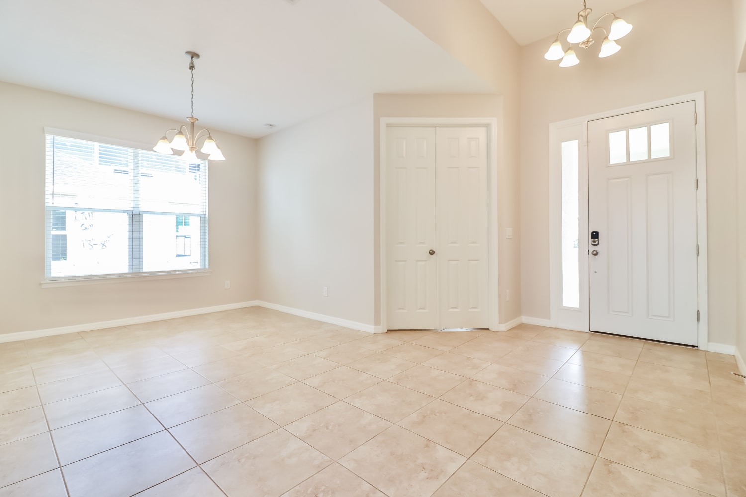 34196 Astoria Cir photo 3