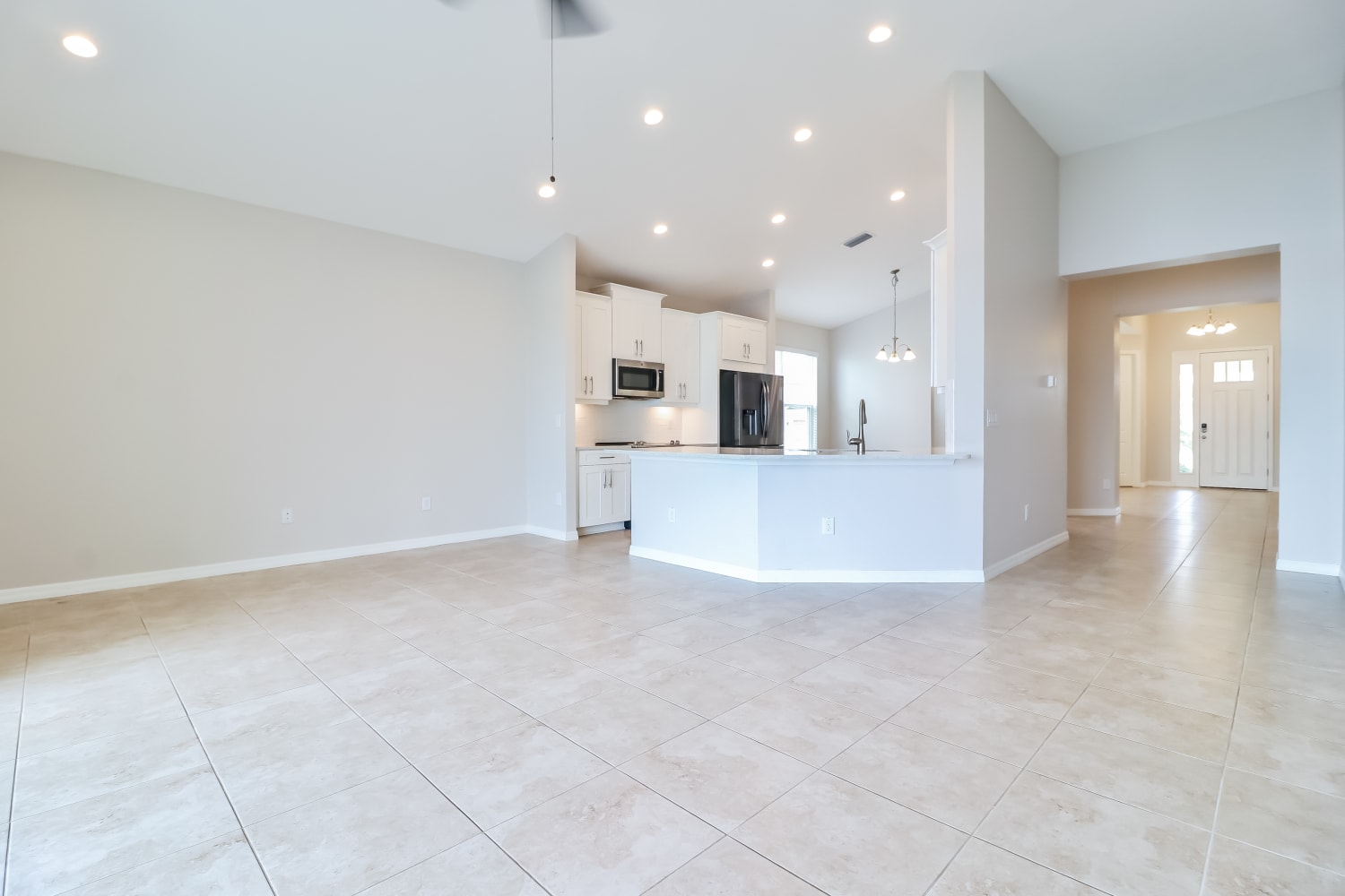 34196 Astoria Cir photo 5