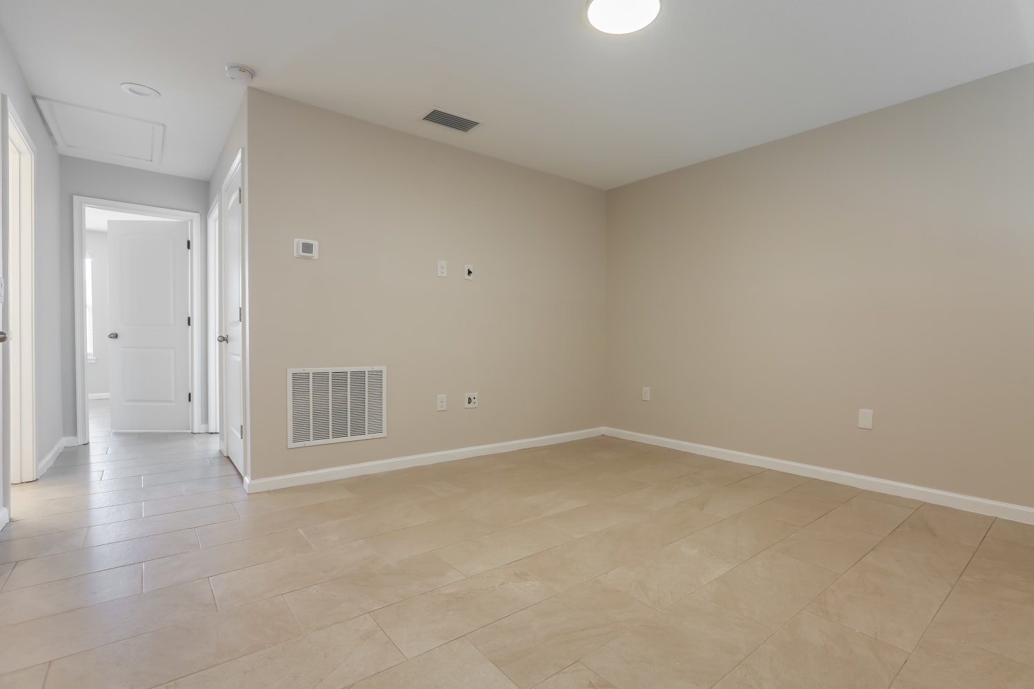 11914 Meadowgate Pl photo 2
