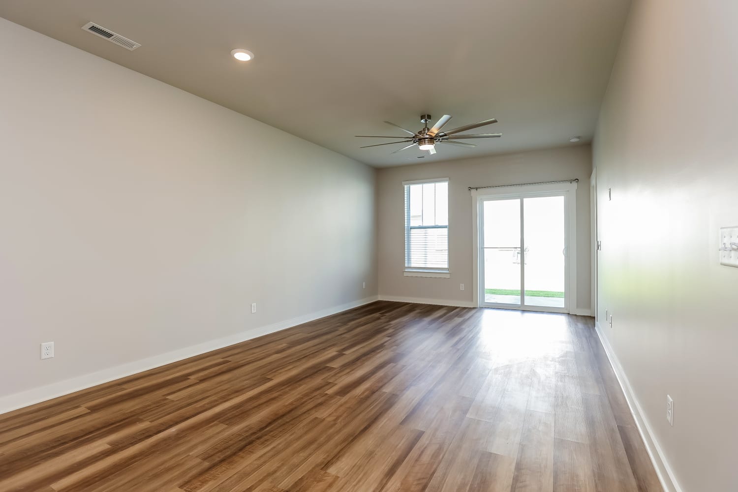 12 Torrey Pines Ln photo 2