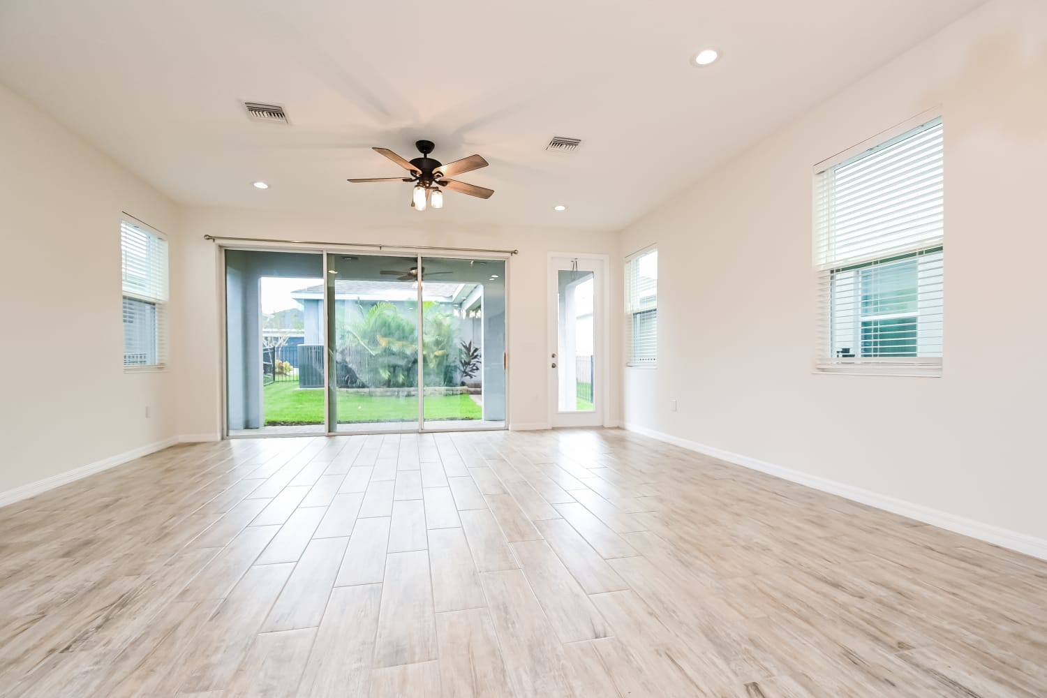7115 Bowspirit Pl photo 2