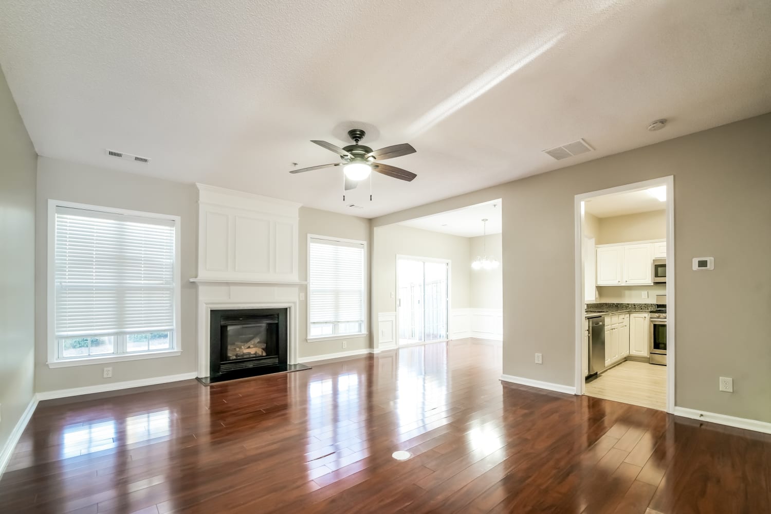 233 Regent Sq photo 2