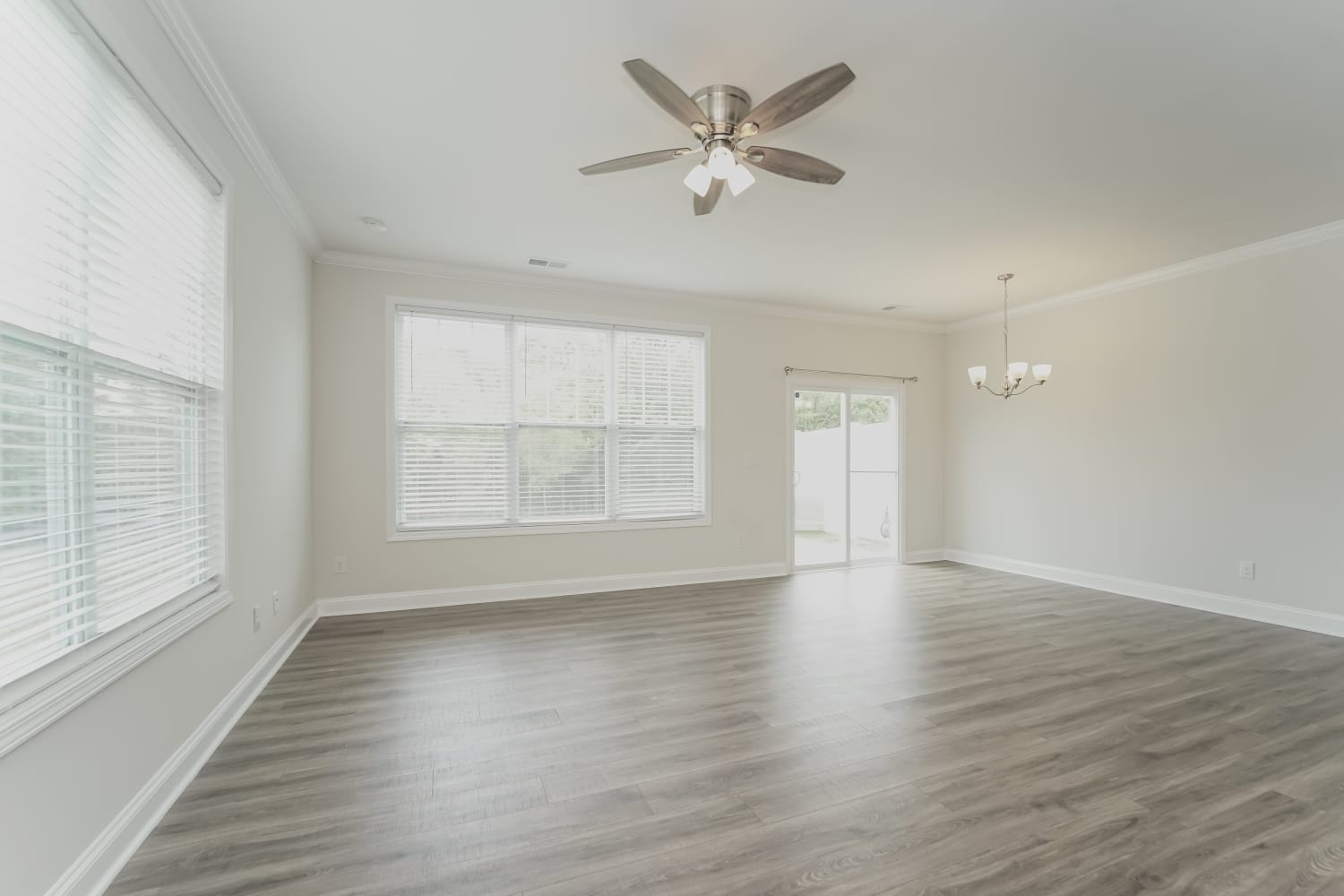 8607 Harris Lake Ln photo 3