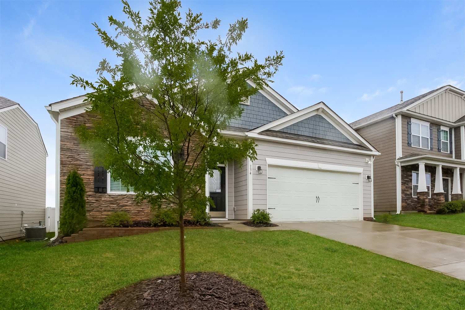 134 Gray Willow St photo 3