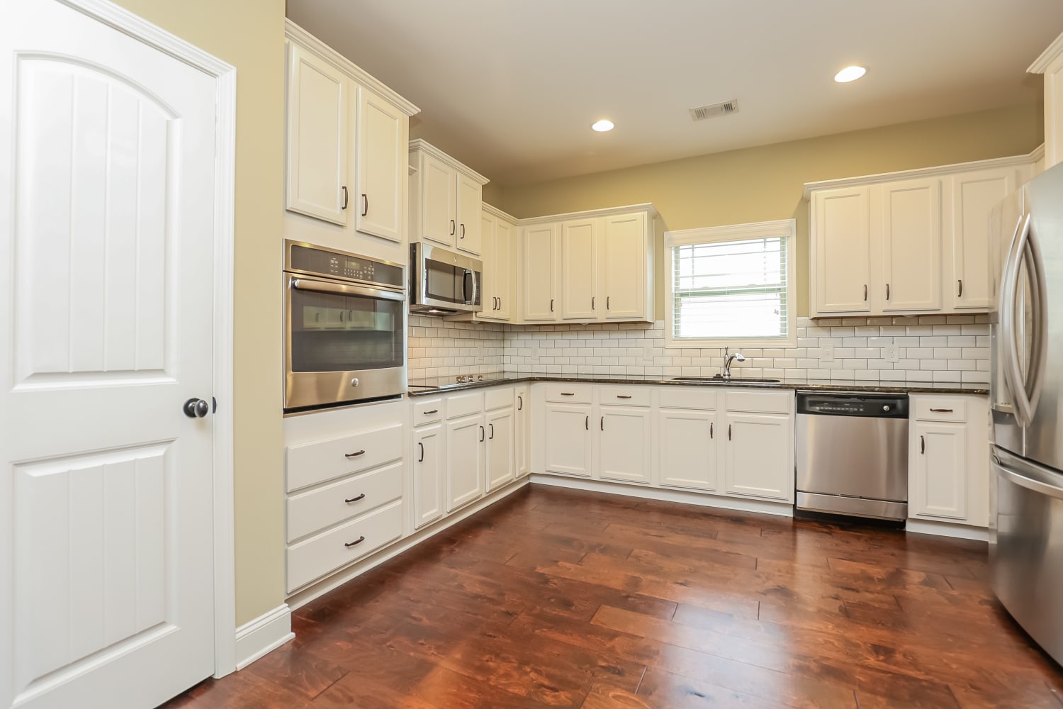 2921 Cason Ln photo 5