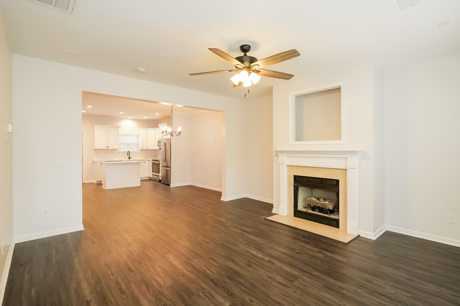 403 Tapestry Pl photo 2