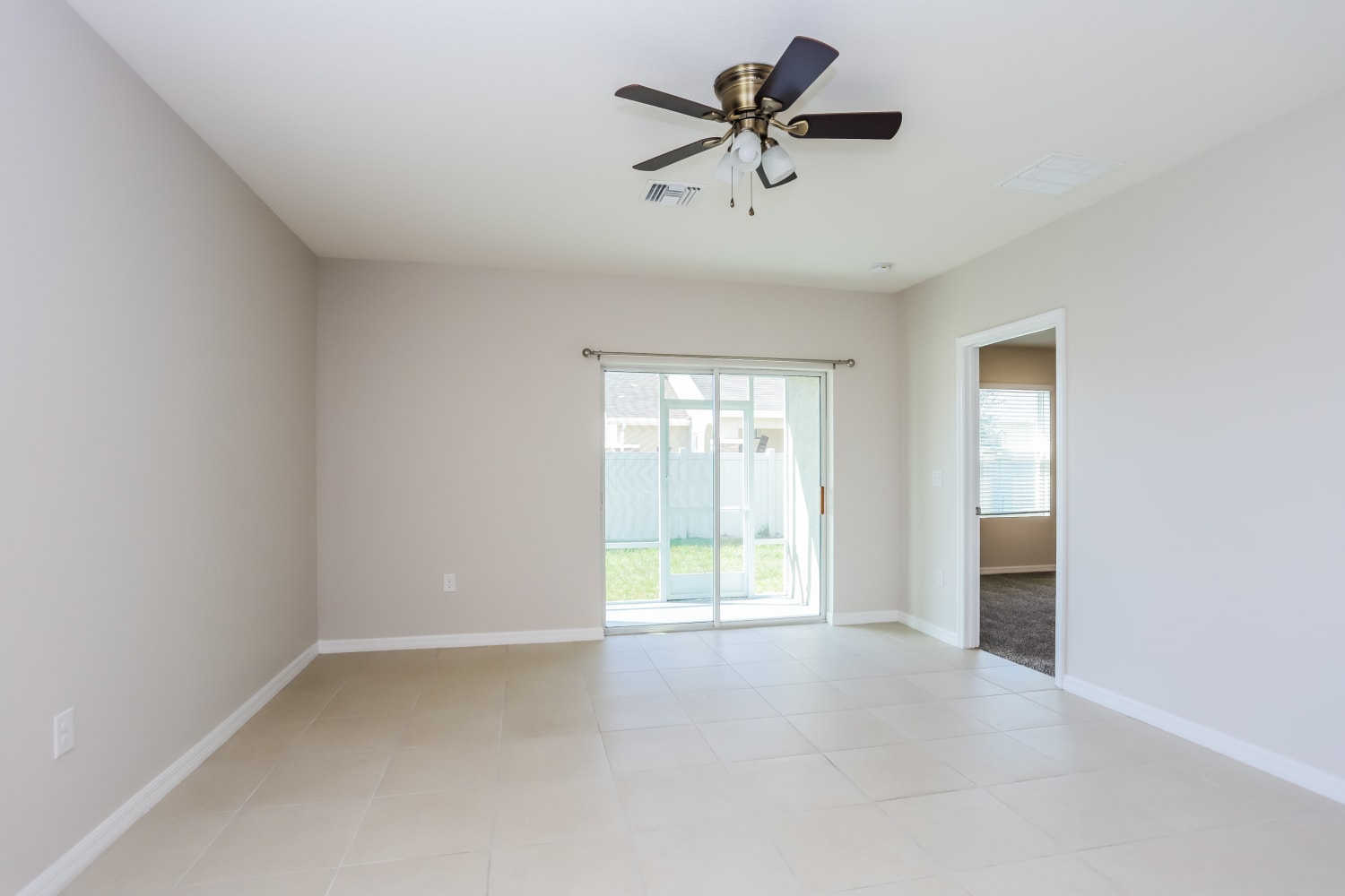 3871 Golden Oriole Pkwy photo 3