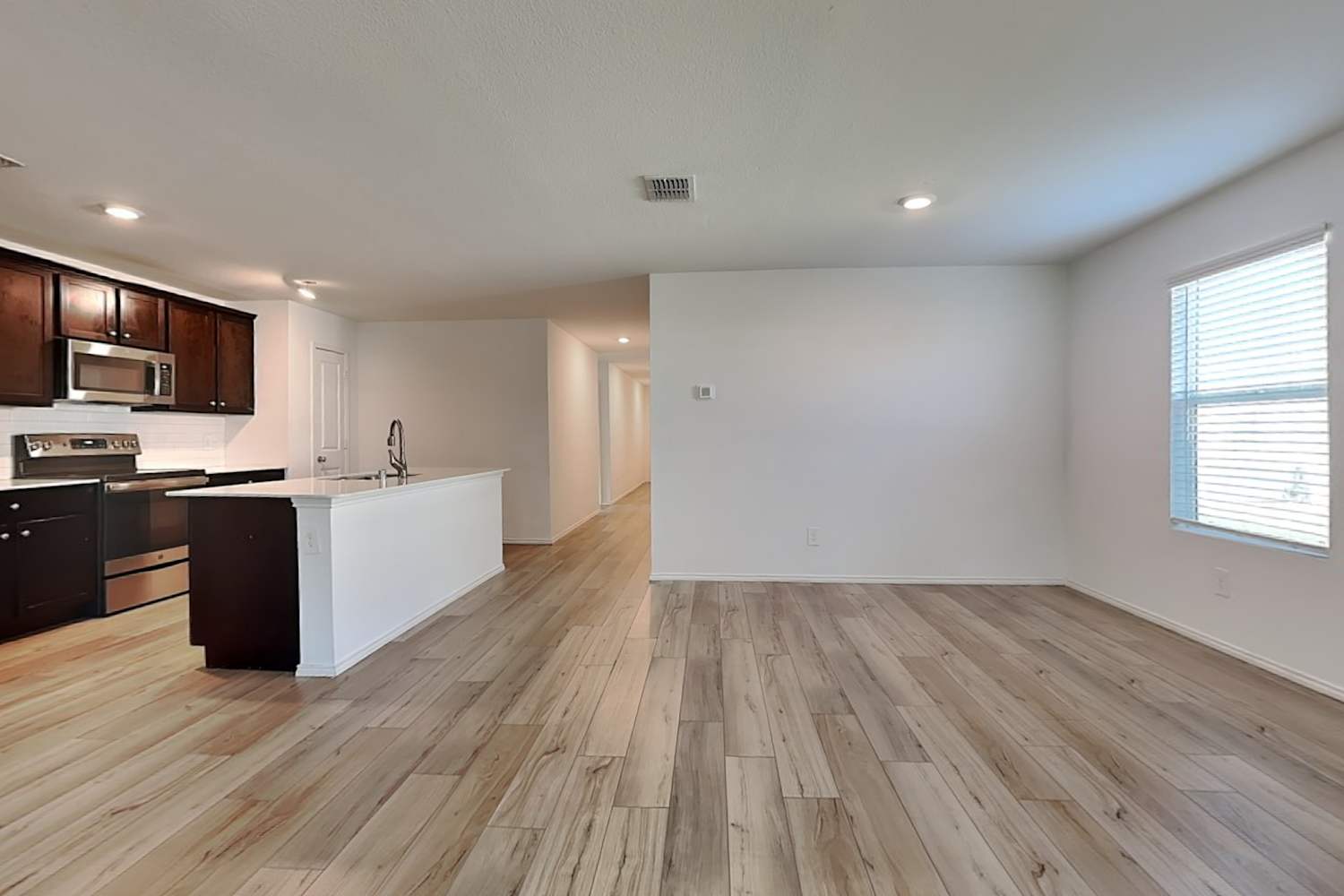 10527 Sewell Cir photo 5