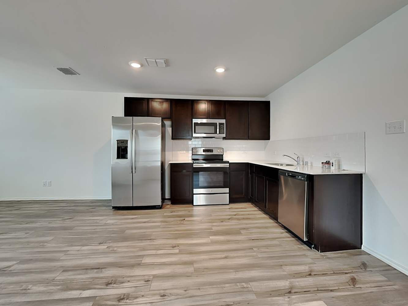 126 Branch Village Wy photo 4