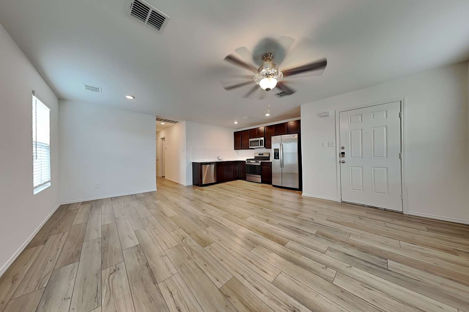 3220 Crestone Dr photo 3