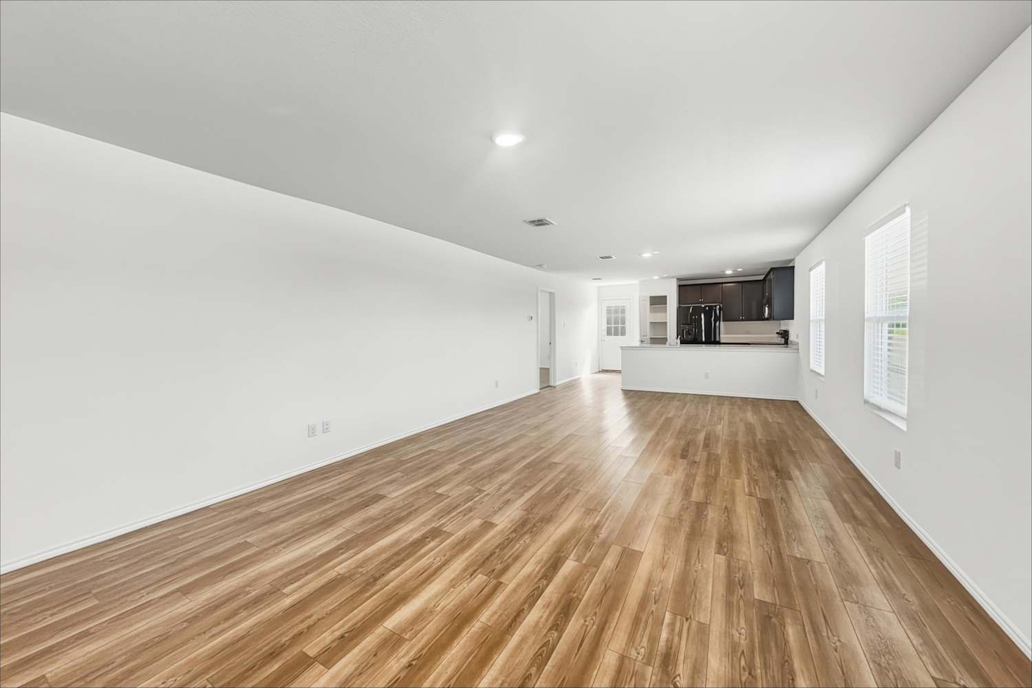 5406 Longshadow Dr photo 4