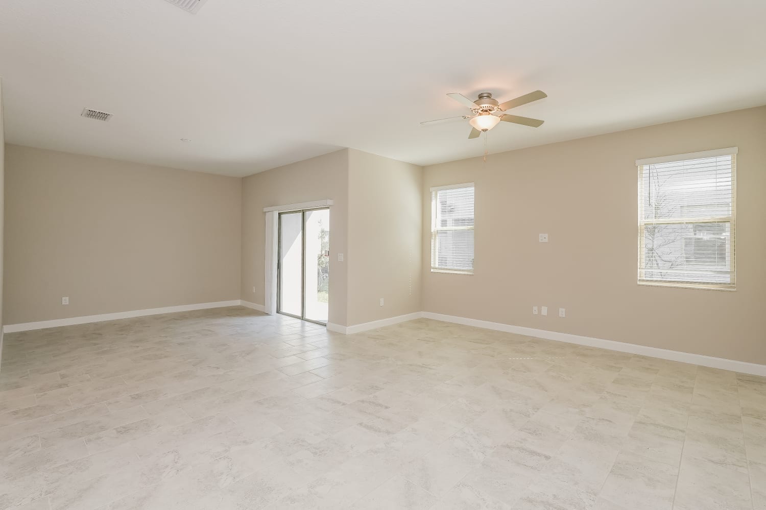 8459 Houndstooth Enclave Dr photo 4