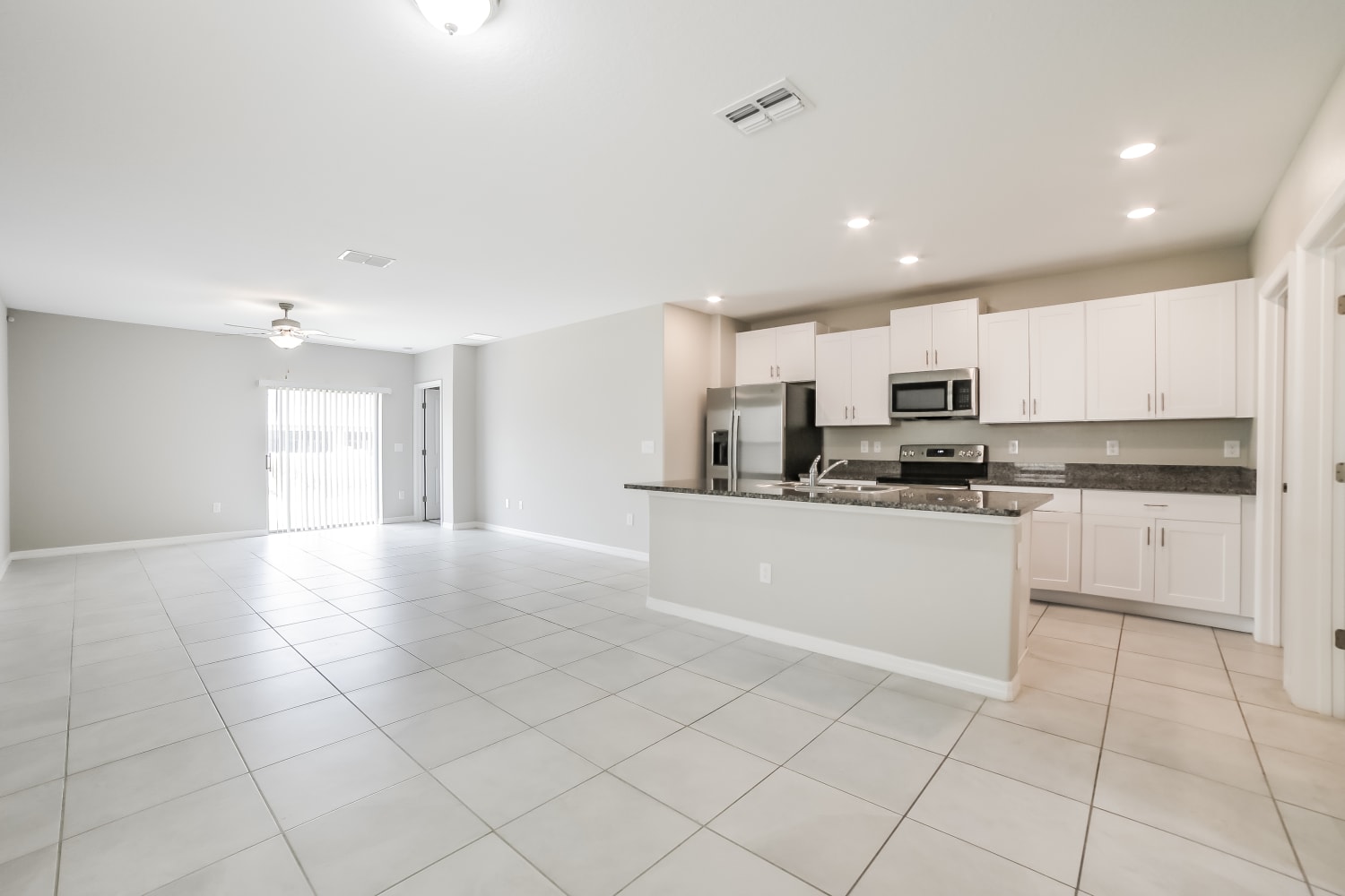 2190 Jungle Dr photo 5