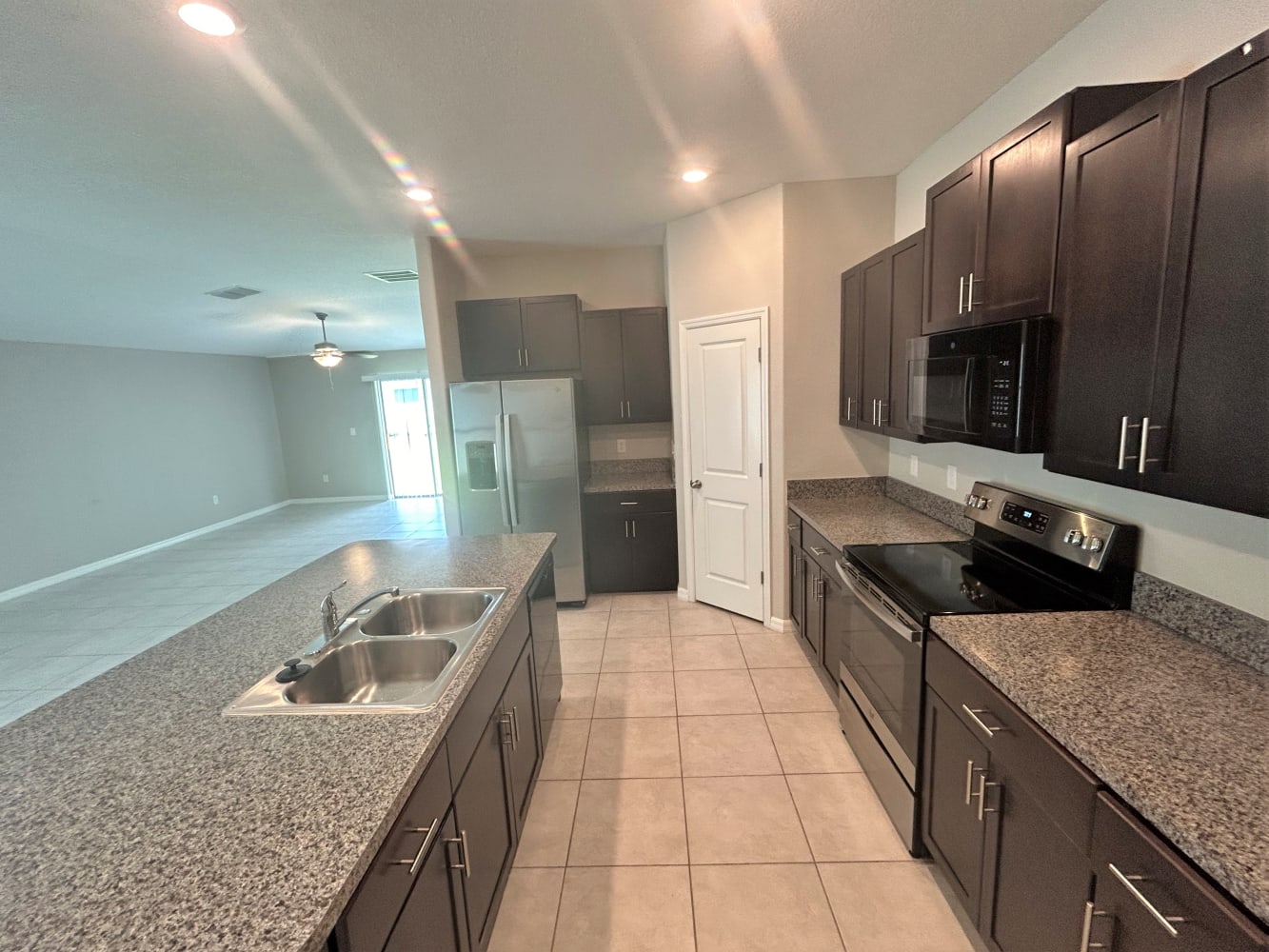 1542 Flower Dust Dr photo 5