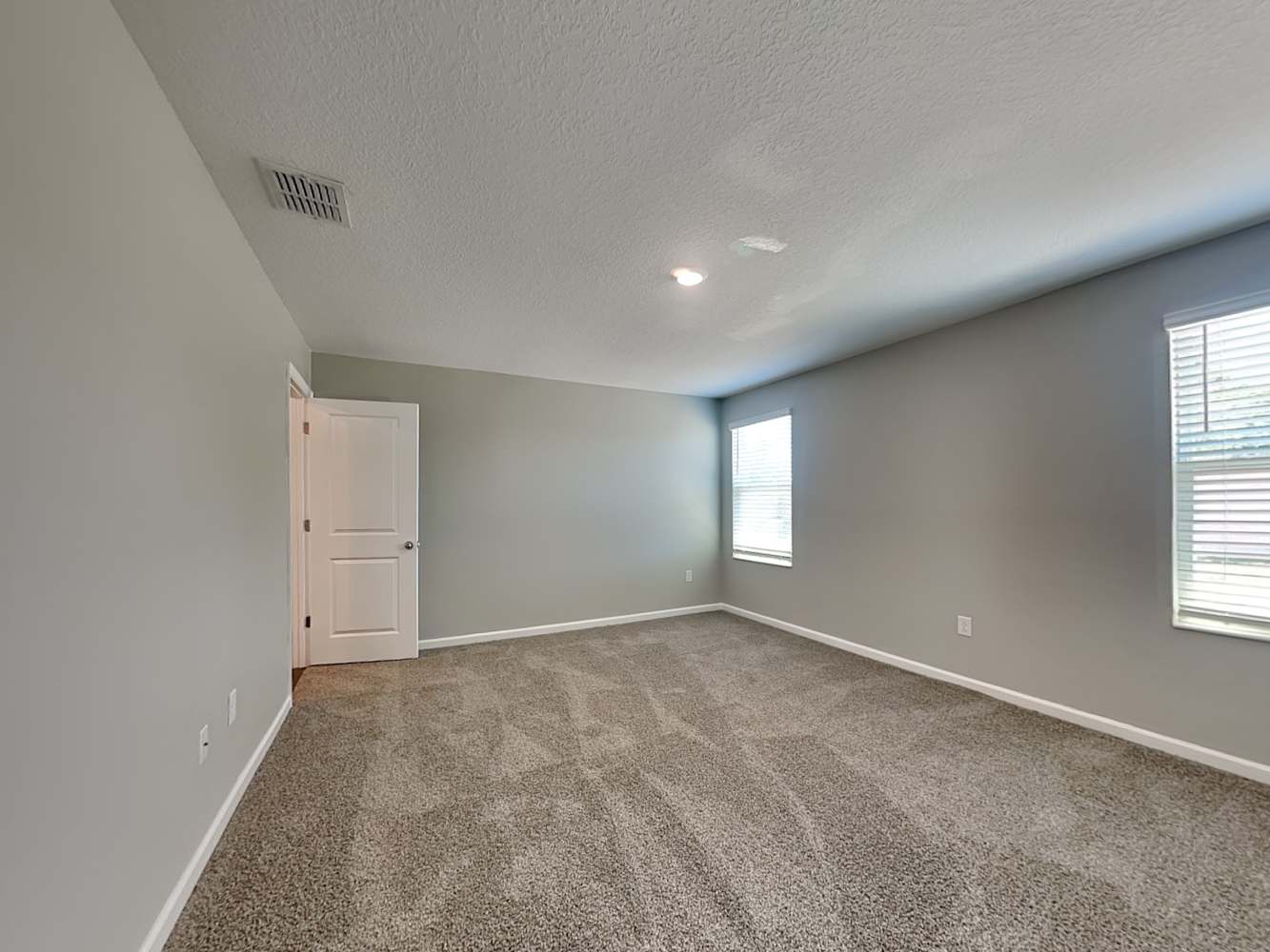 917 Caitlin Loop photo 5