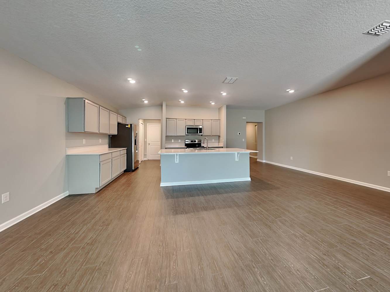 1021 Caitlin Loop photo 5